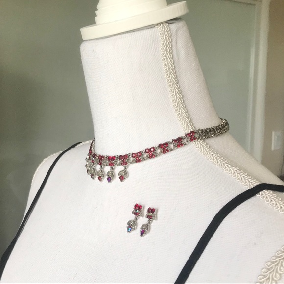 Victorian Rhinestones Necklace and Earrings Set - Picture 4 of 5